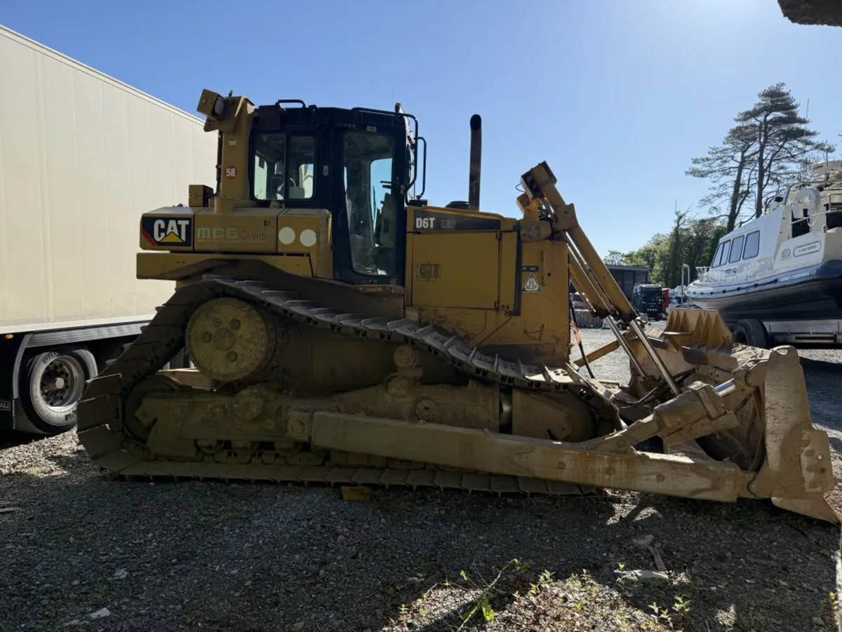 2011 CAT D6T Dozer **Online Auction** - Image 4