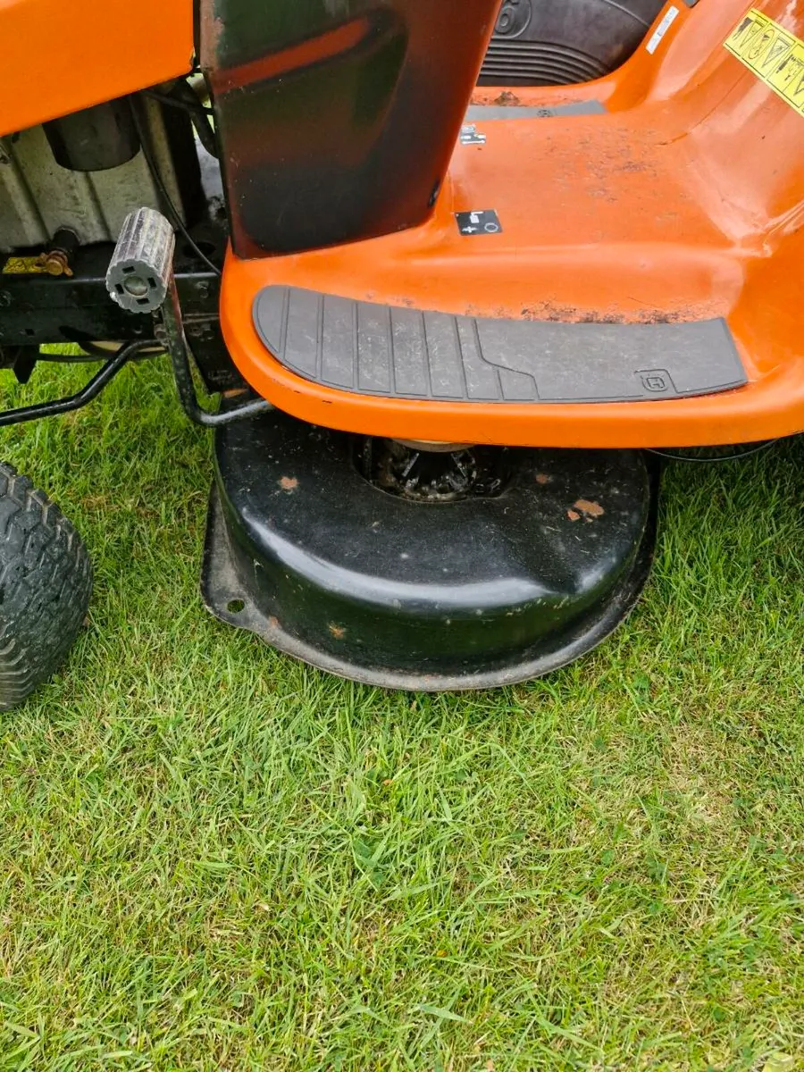 Husqavarna Ride on mower - Image 2