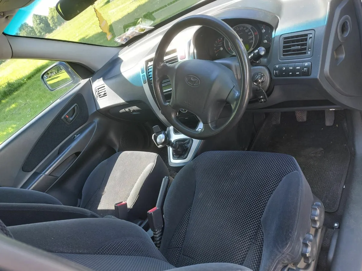 Hyundai Tucson 2006 - Image 4