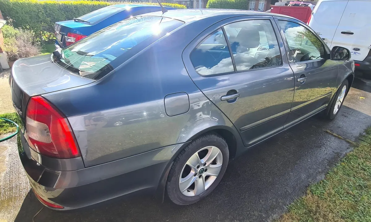 Skoda Octavia 2009 - Image 4