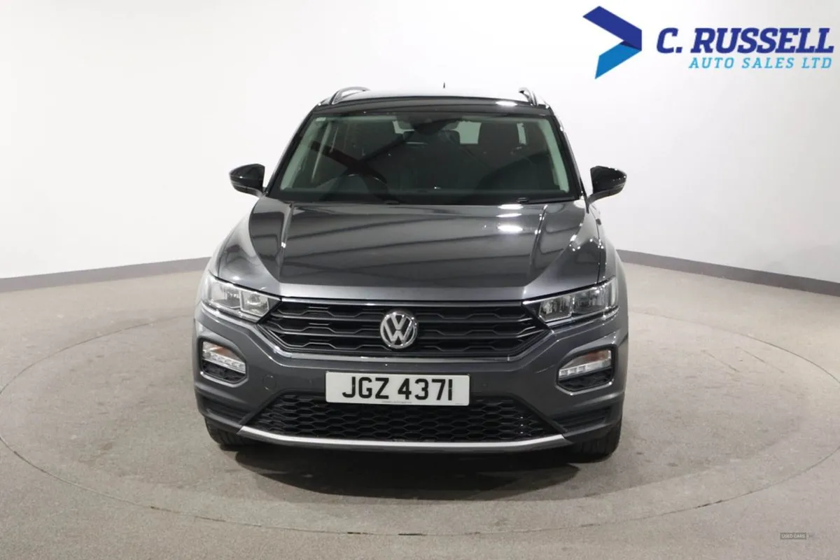 Volkswagen T-Roc Hatchback - Image 2