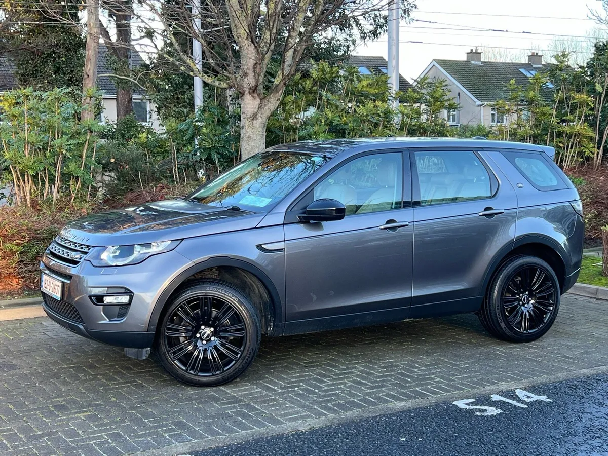 152 RANGE ROVER DISCOVERY SPORT 7 SEATER AUTOMATIC - Image 2