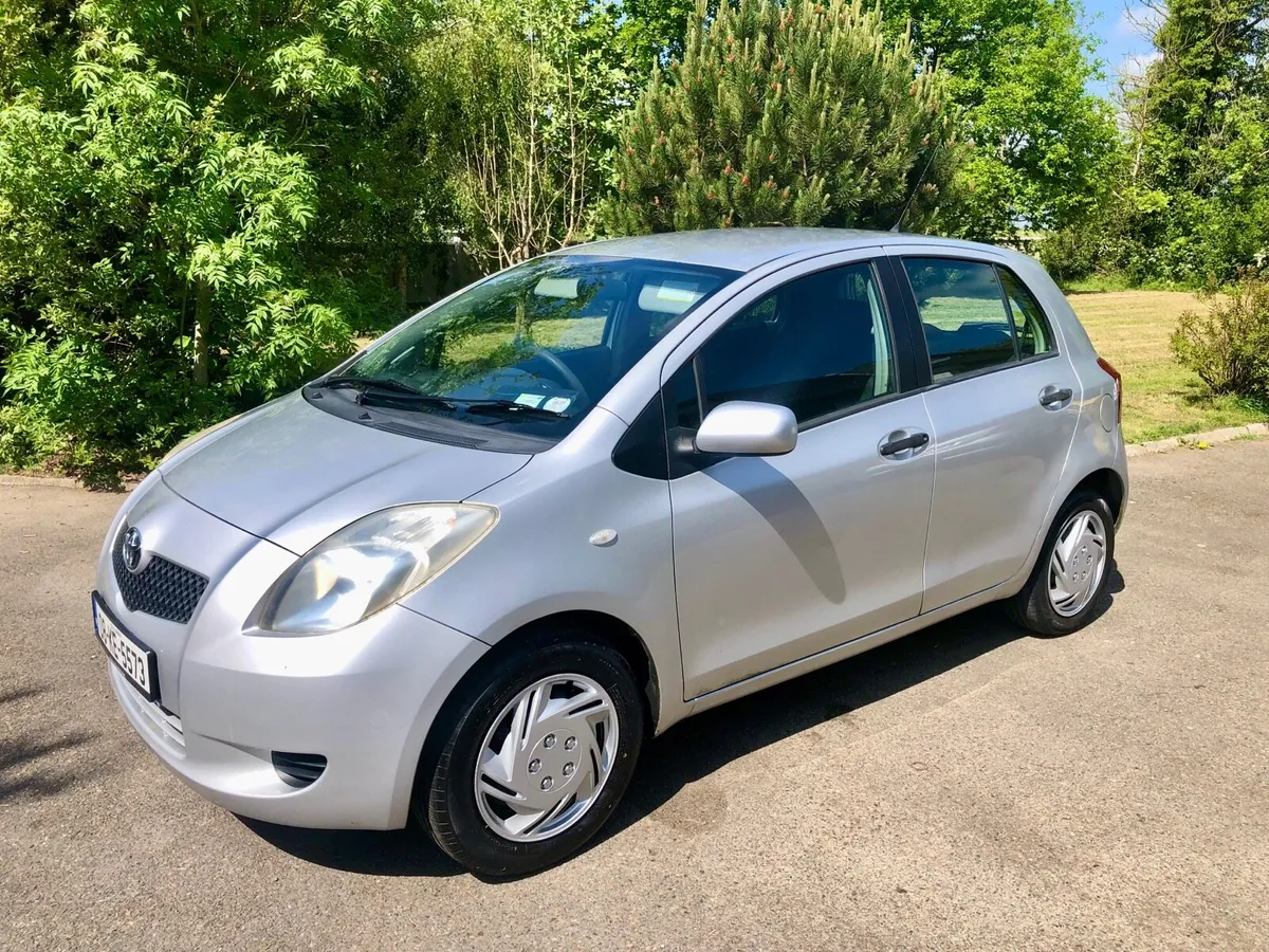 O8 Toyota Yaris 1.0 Nct & Tax €2650 - Image 3