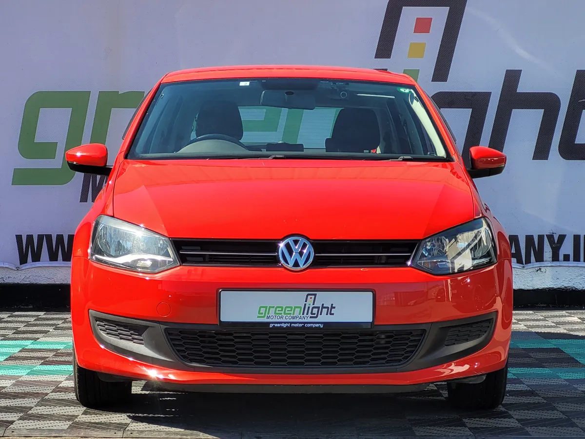 2014 Volkswagen Polo Automatic. - Image 2