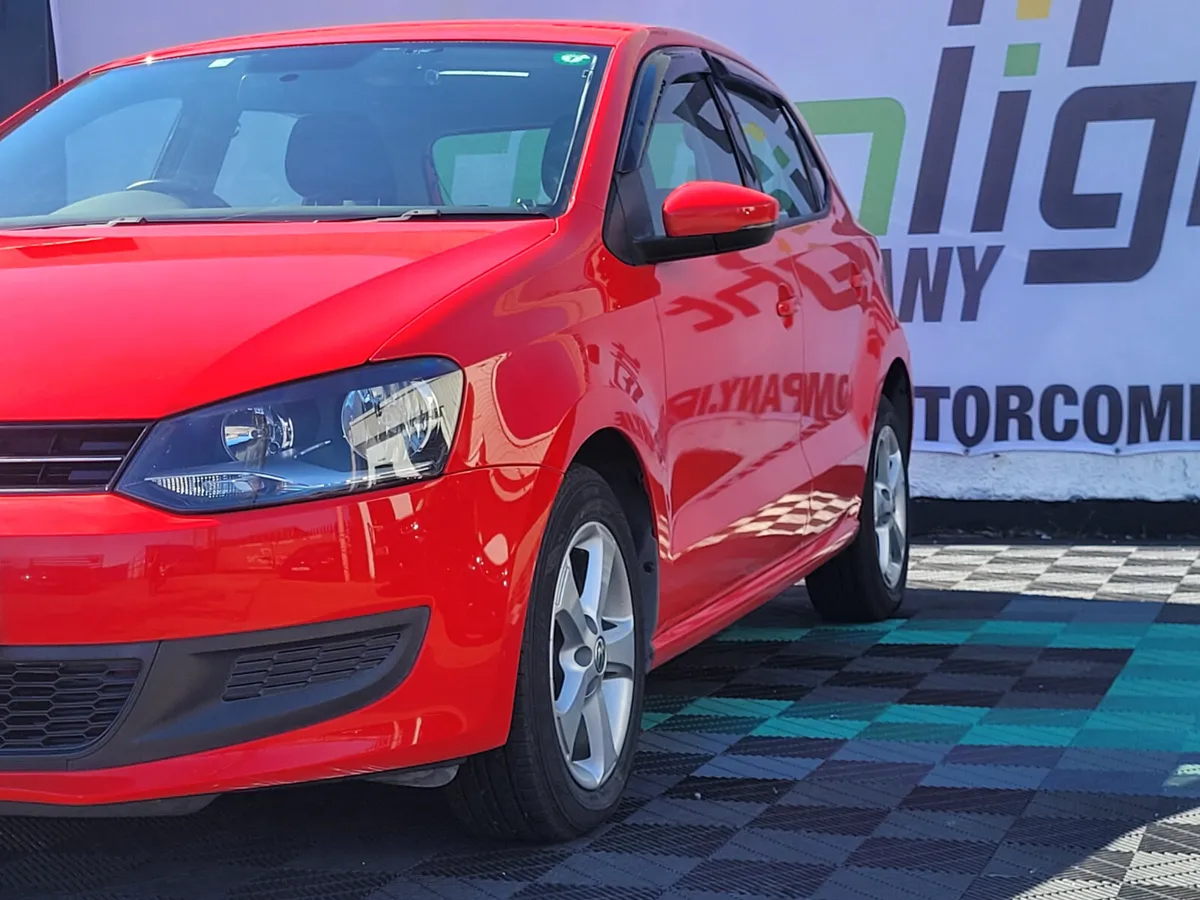 2014 Volkswagen Polo Automatic. - Image 4