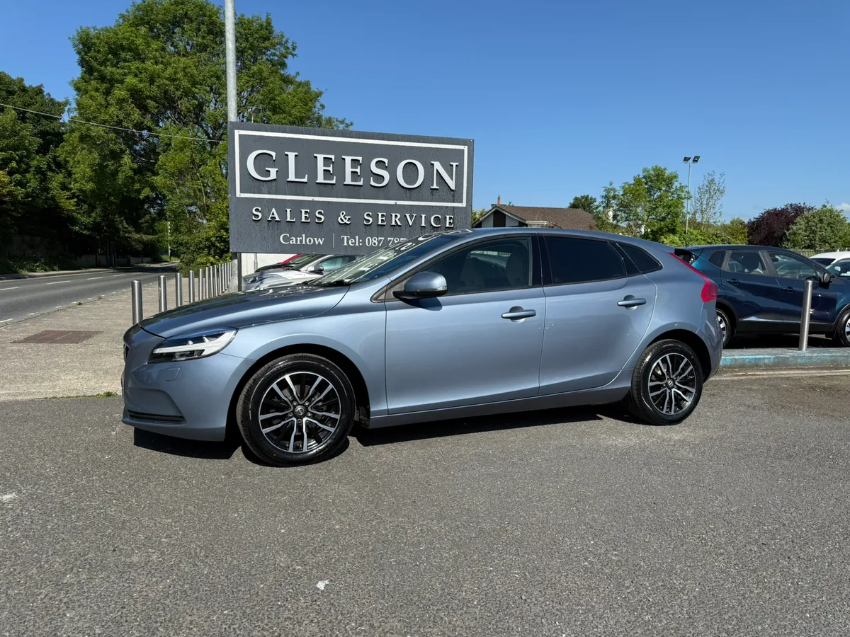 2018 Volvo V40 D2 Diesel - Low Mileage - Image 1
