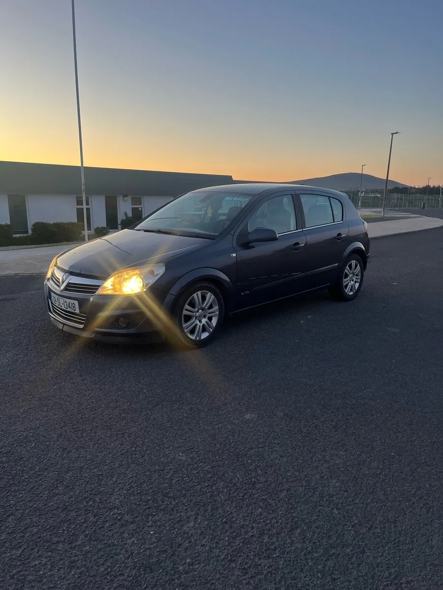Car - Image 2