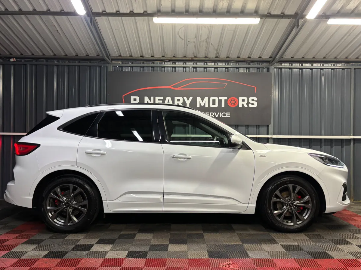 2022 Ford Kuga  1.5  120PS ST-Line Manual - Image 4