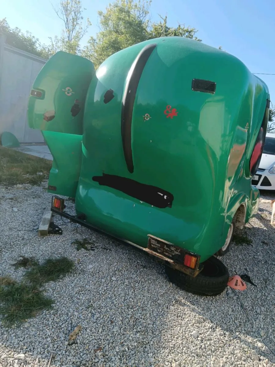 Dog Grooming Trailer - Image 2