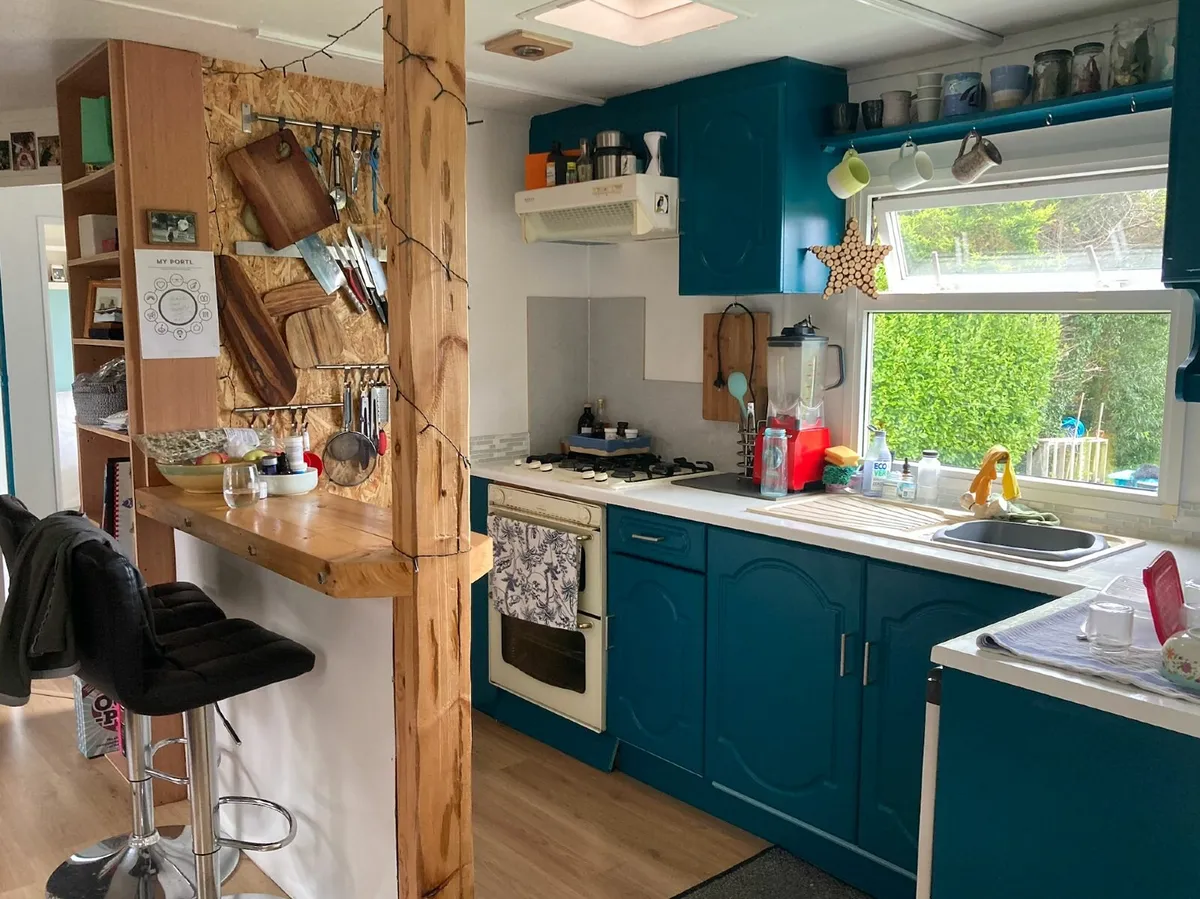 Mobile Home - Image 3