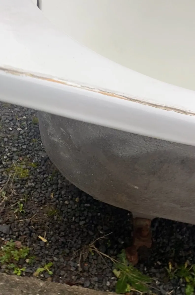 Cast Iron Bath - Image 2