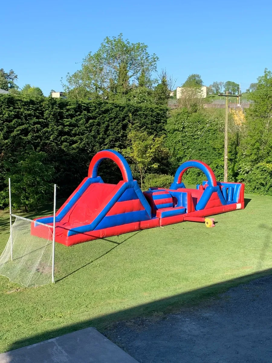 Bouncy castle - Image 1