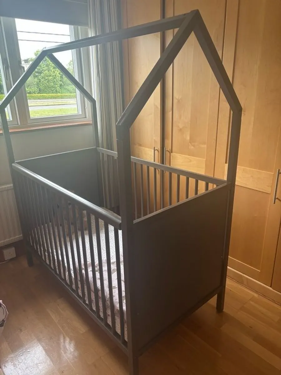stokke home bed - Image 1