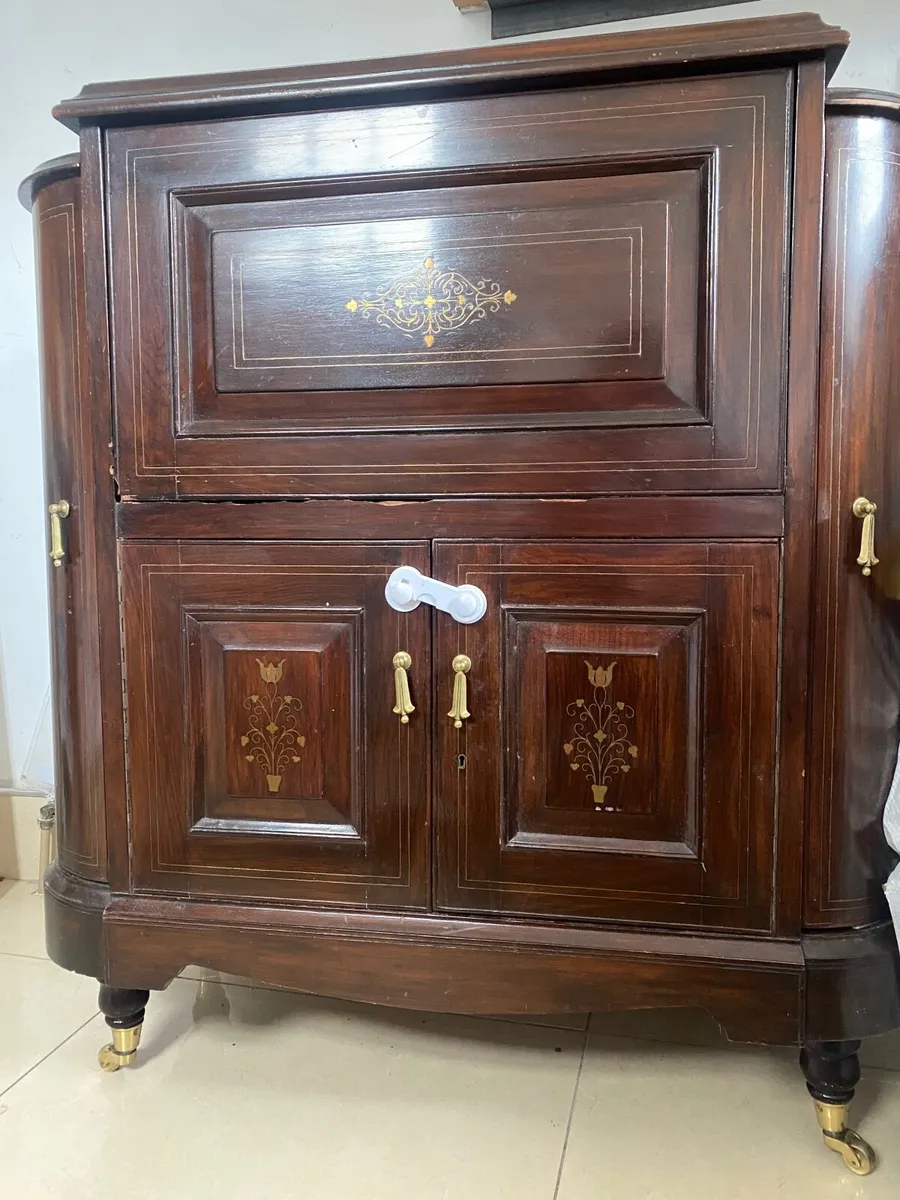 Vintage / Antique Drinks Cabinet - Image 1