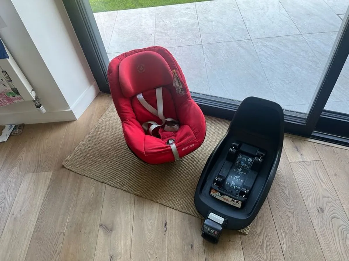 car seat and iso fix - Image 4