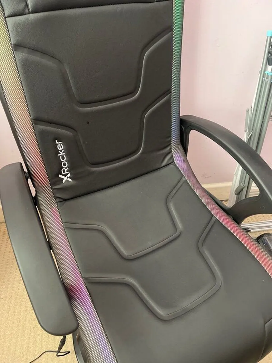 Gaming chair - Image 4
