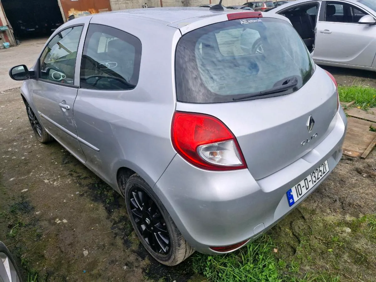 2010 Renault Clio parts - Image 3