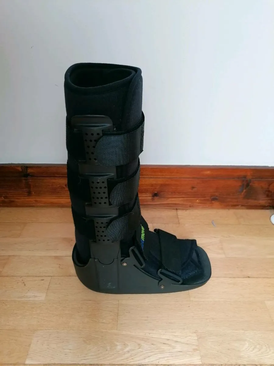 Medical Support Walking Boot - Image 1