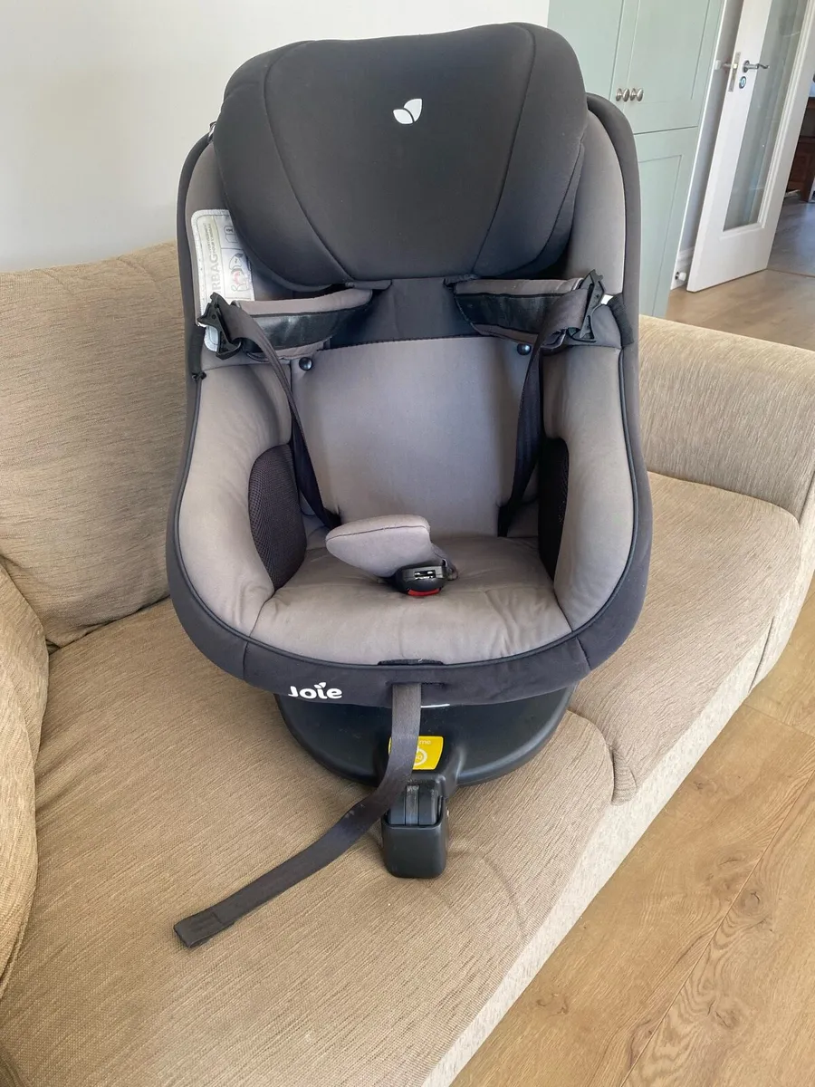 Joie spin 360 car seat - Image 2