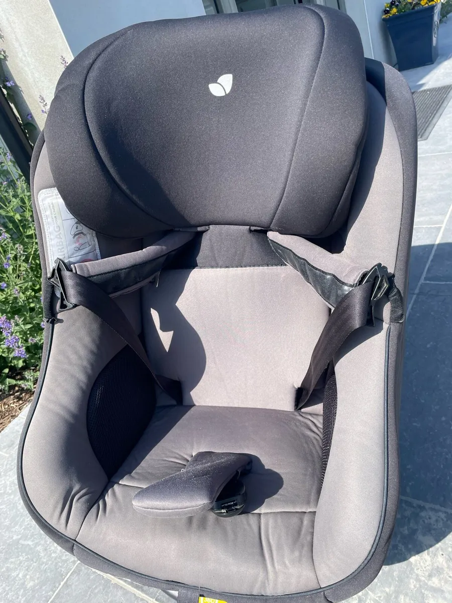 Joie spin 360 car seat - Image 3