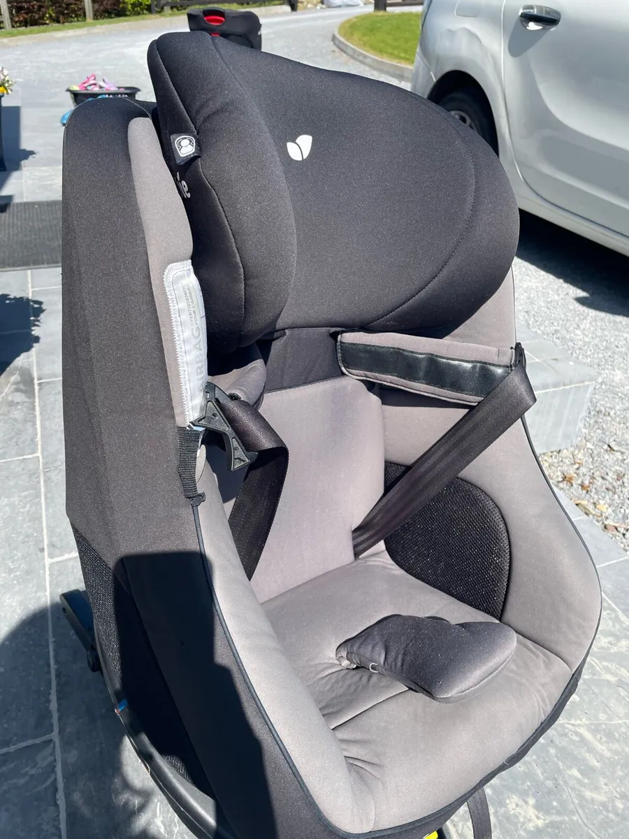 Joie spin 360 car seat - Image 4