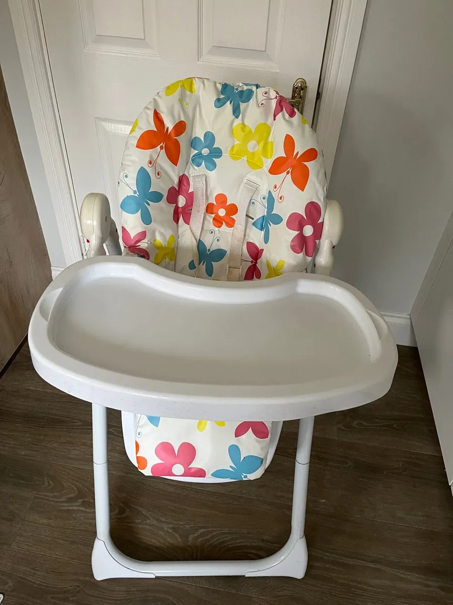 High chair - Image 1