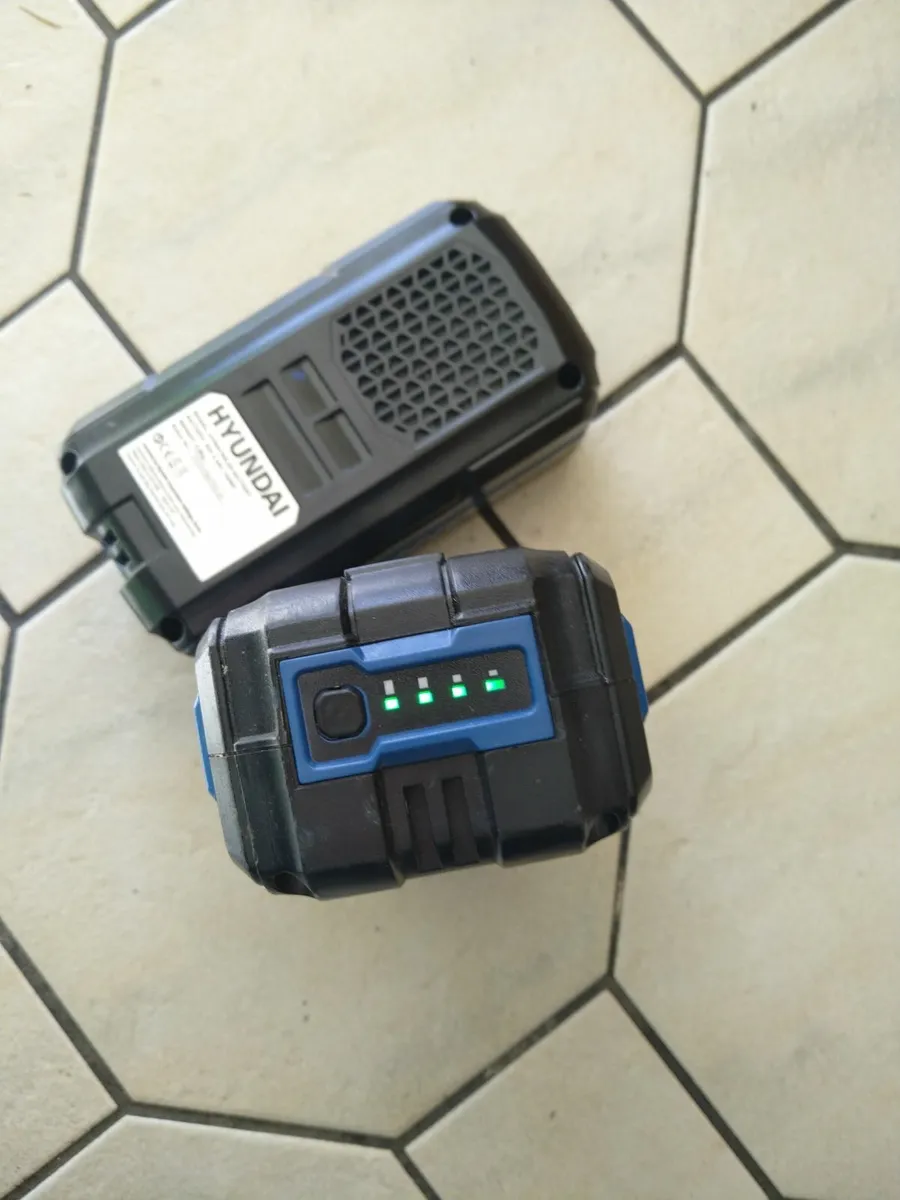 Hyundai battery 40v 2.5Ah - Image 2