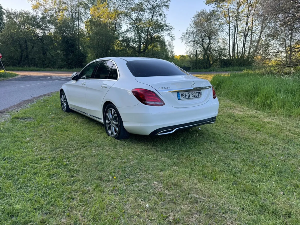 Mercedes Benz 300H Sport - Image 3