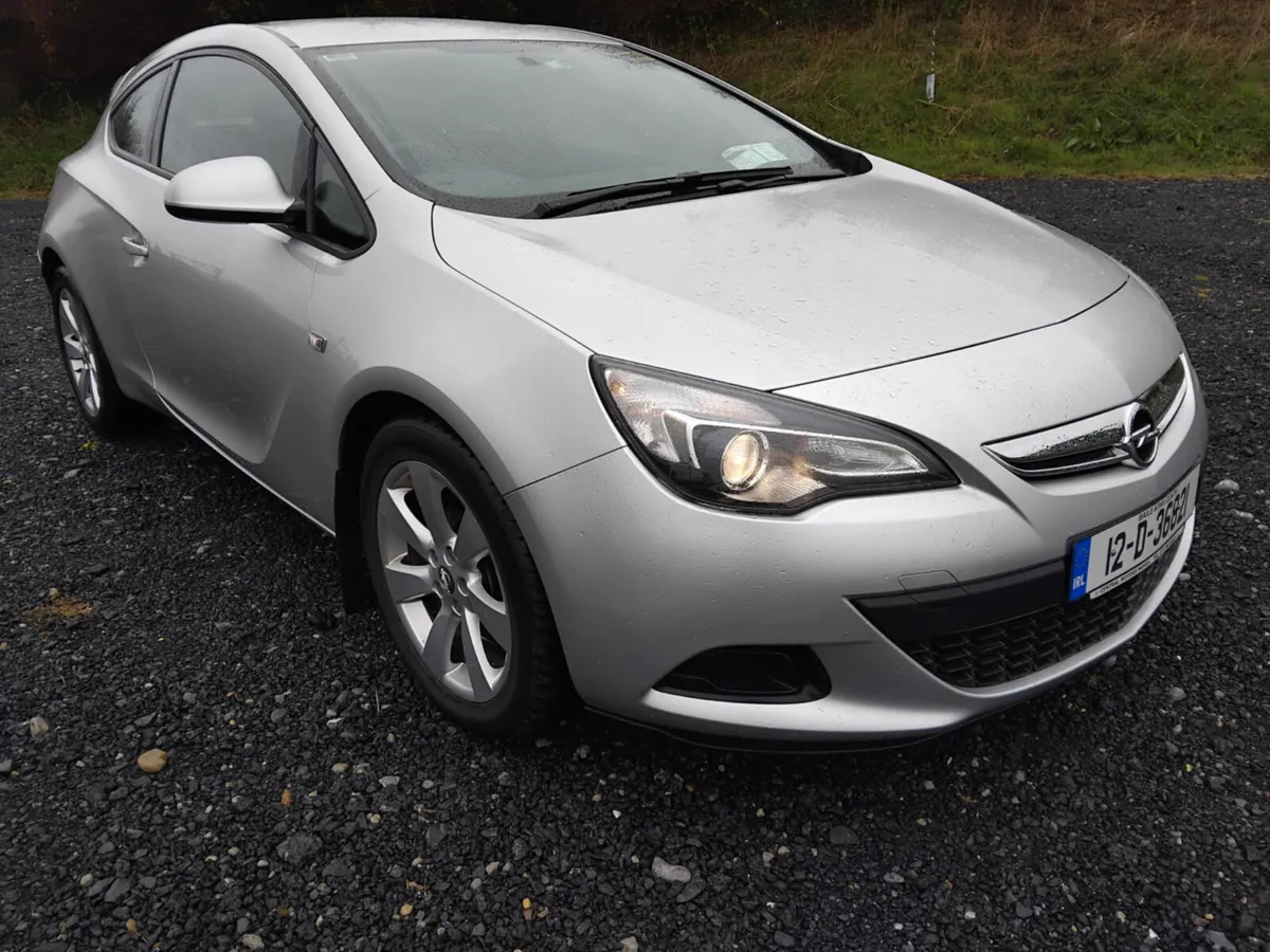 Opel Astra 2012 Stunning Ready to drive away today - Image 1