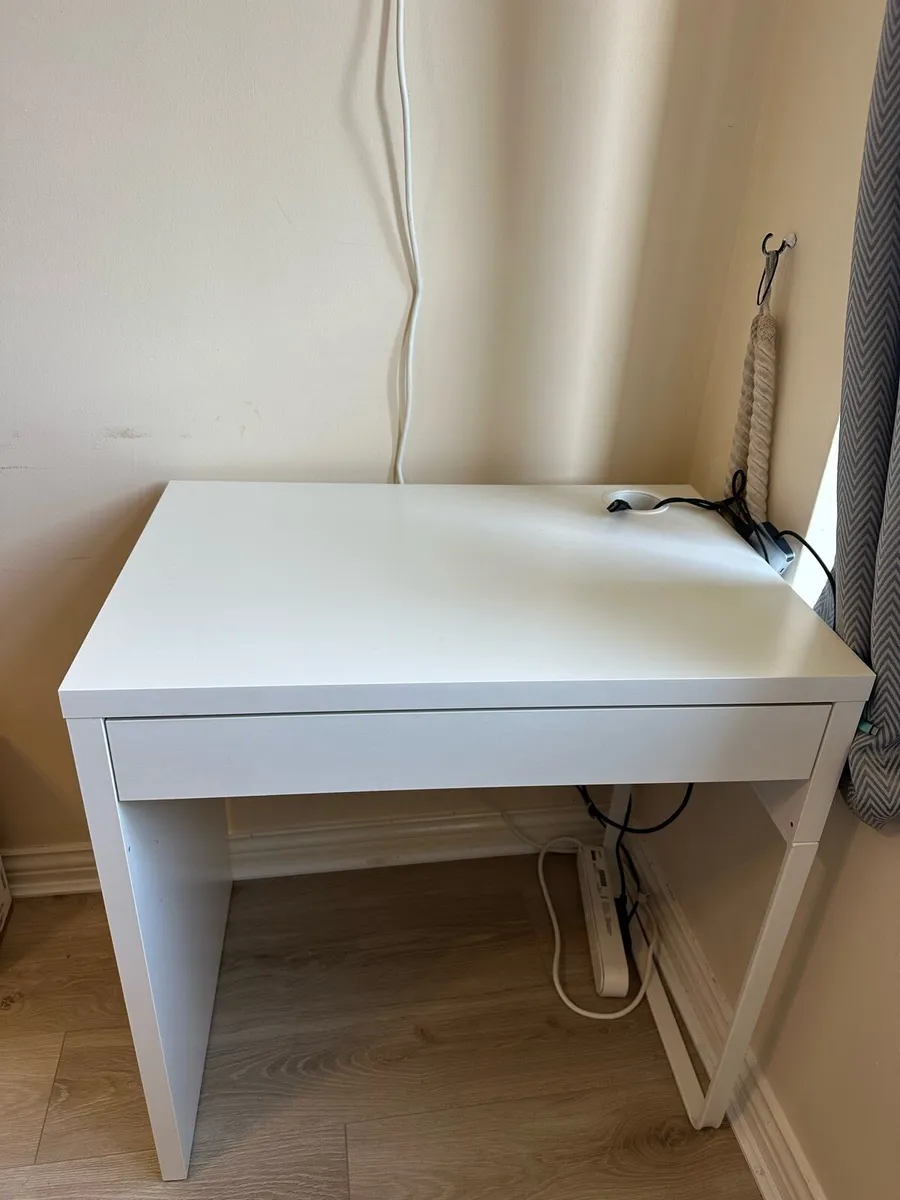 IKEA White Desk 73x50cm - Image 1