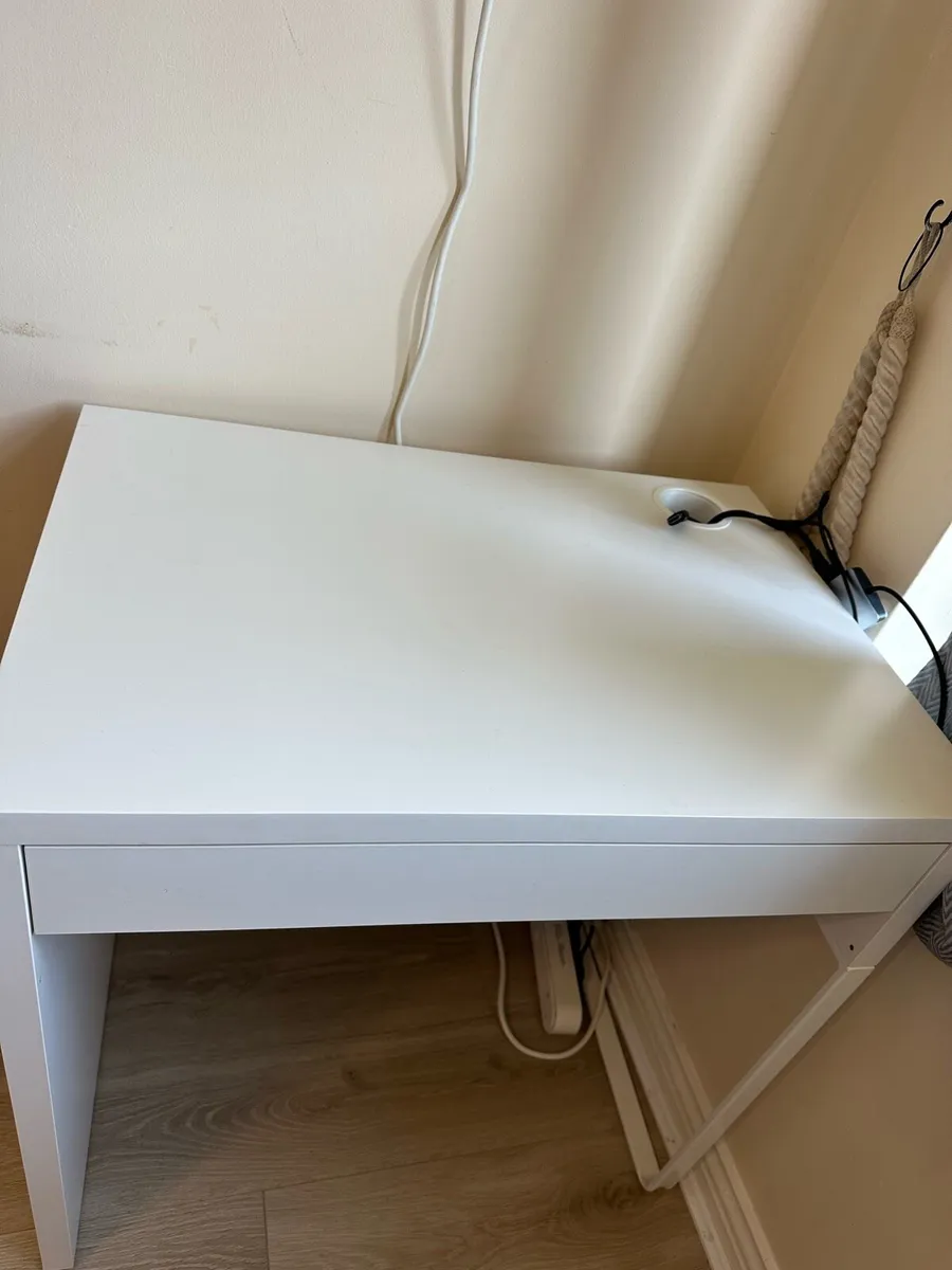 IKEA White Desk 73x50cm - Image 3