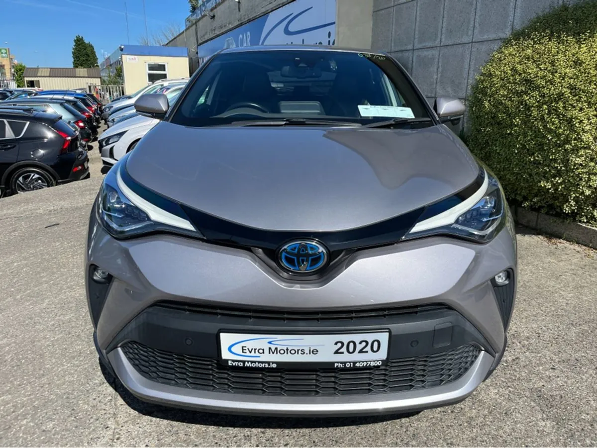 Toyota C-HR SOL Hybrid Automatic 1.8 Petrol //hig - Image 2