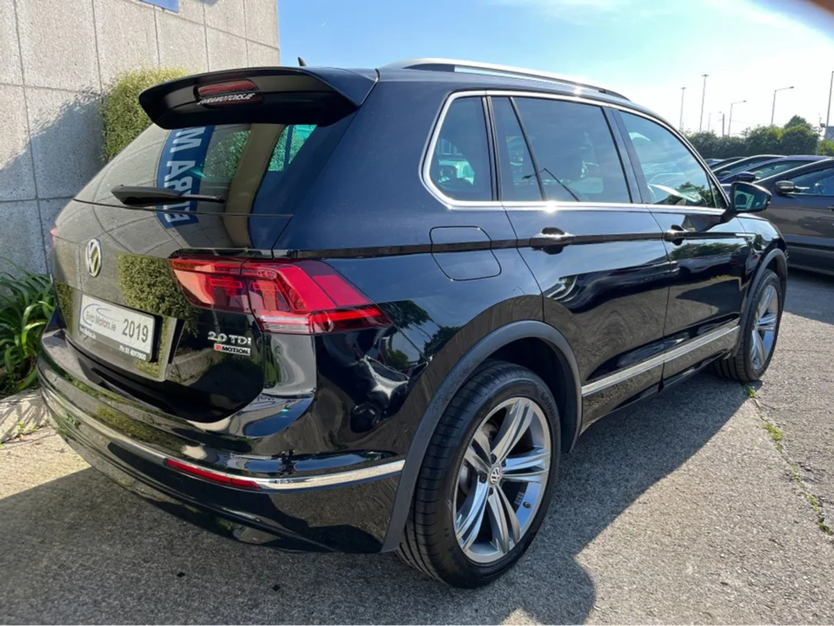 Volkswagen Tiguan 4 Motion R-line Automatic 2.0 D - Image 4
