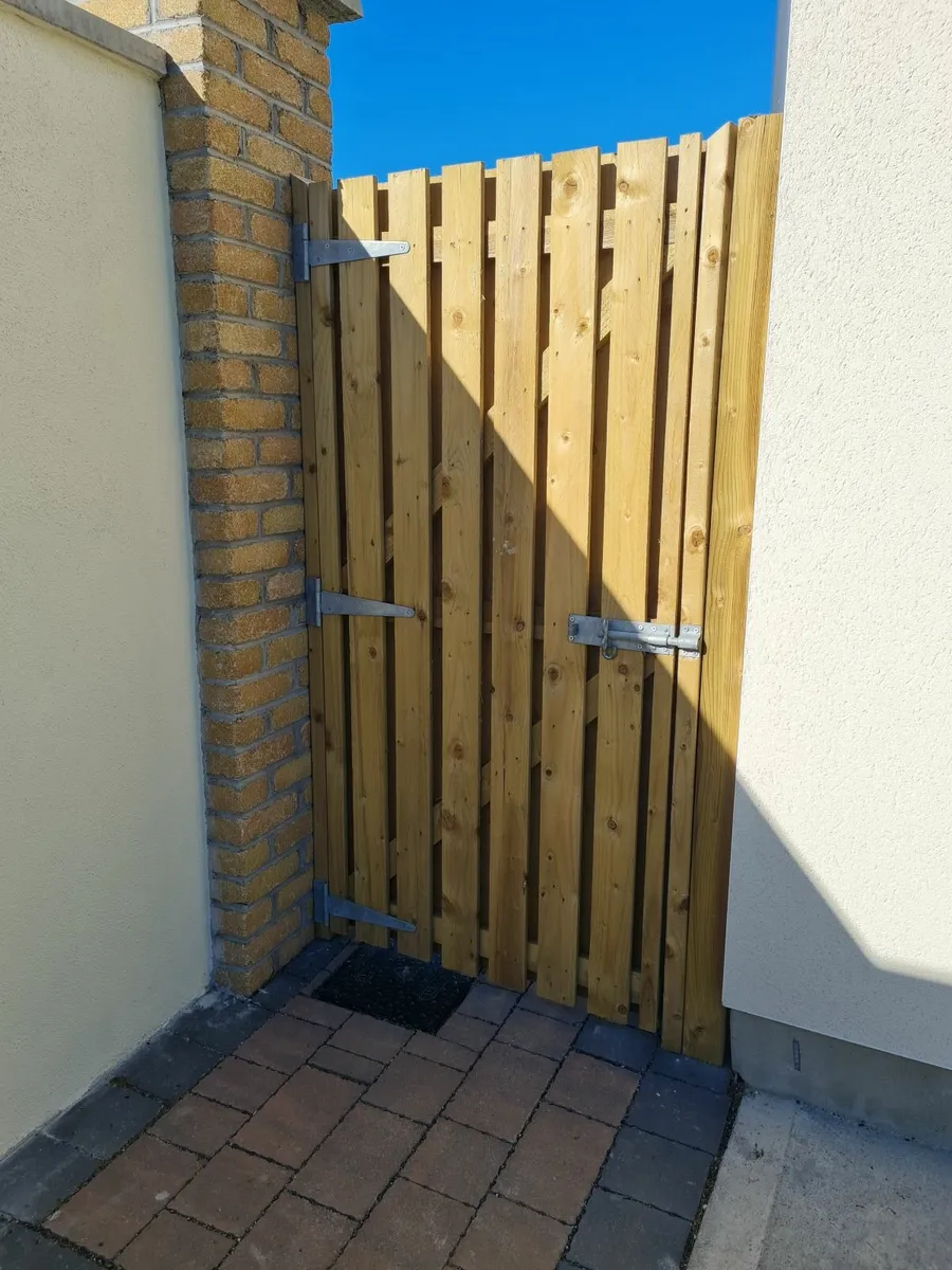 Side gate. Standard and brand new - Image 2