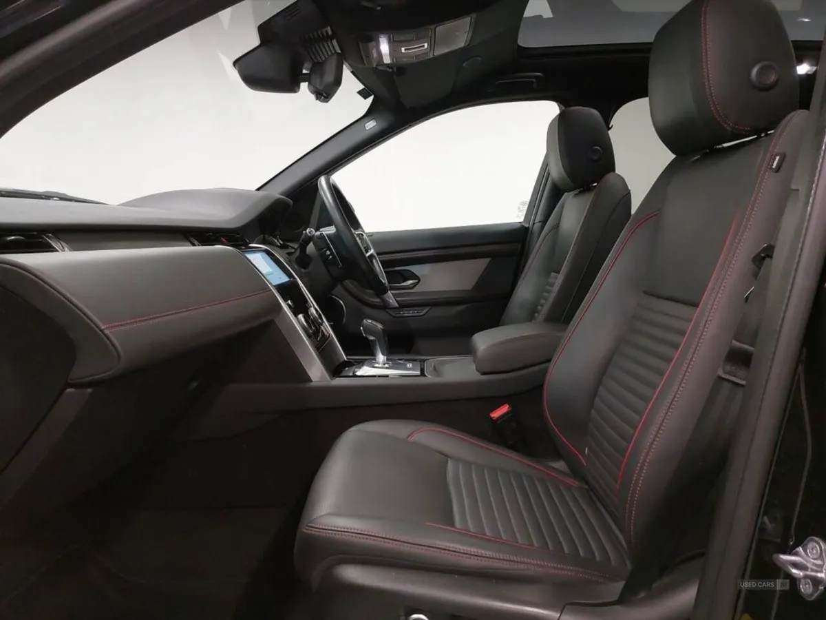 Land Rover Discovery Sport 2.0 D200 R-dynamic HSE - Image 3