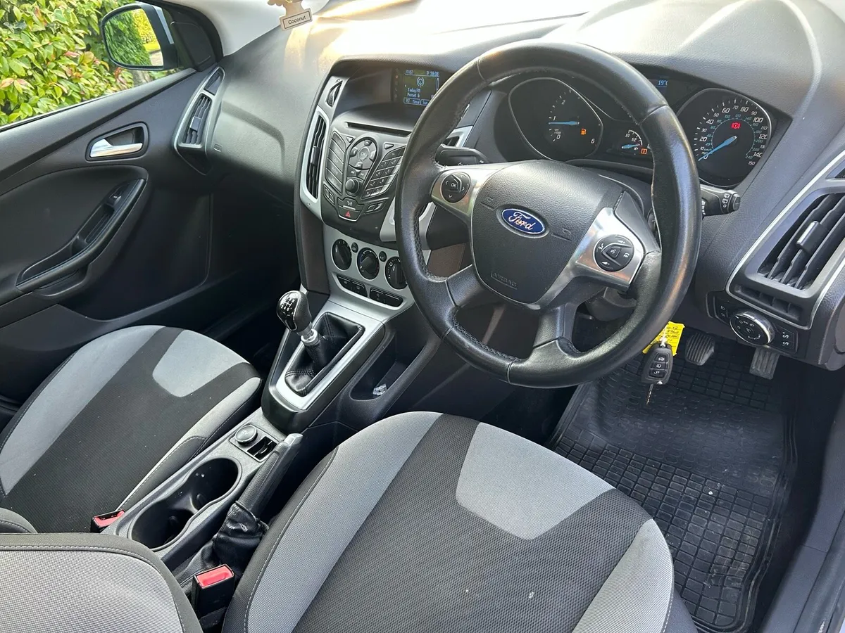 Car - Image 4