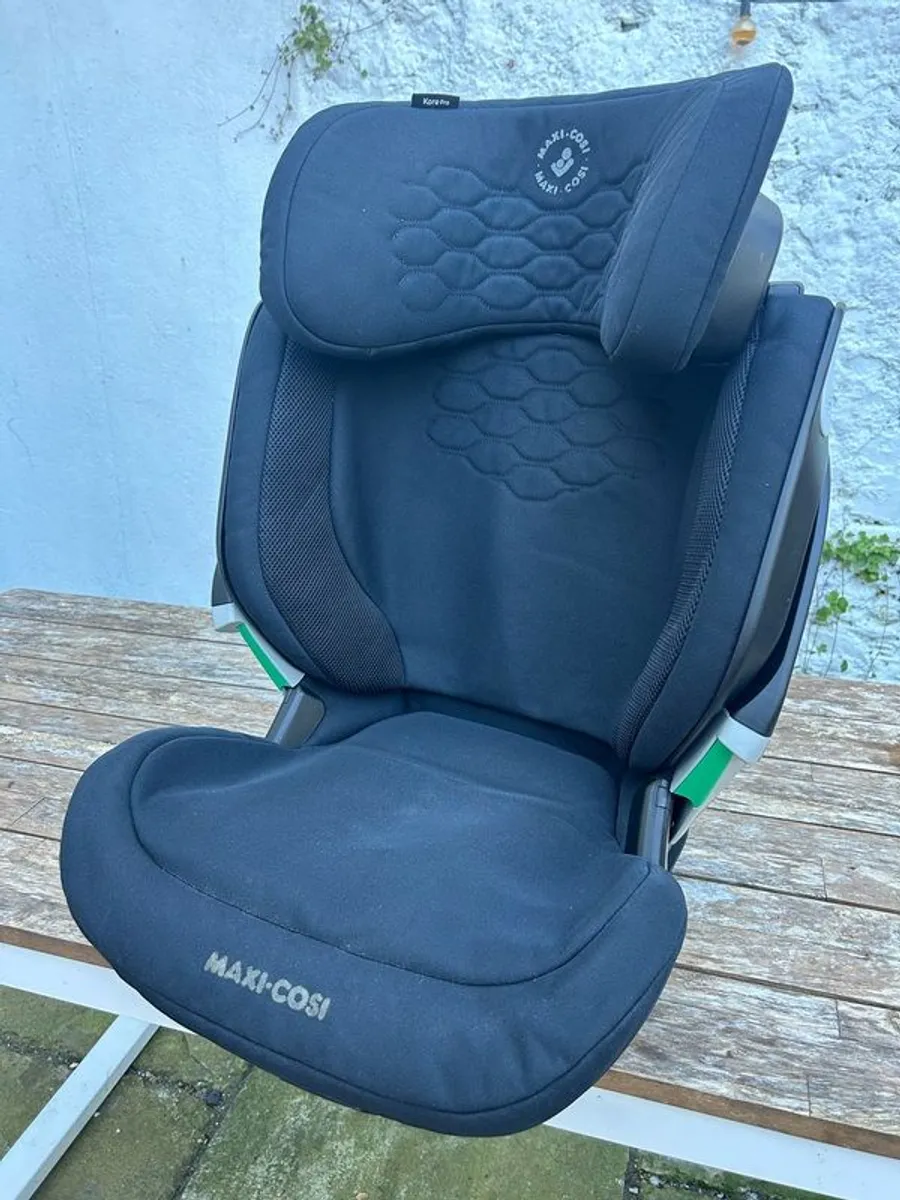 Maxi-Cosi Kore Pro i-Size - Authentic Black - Image 1
