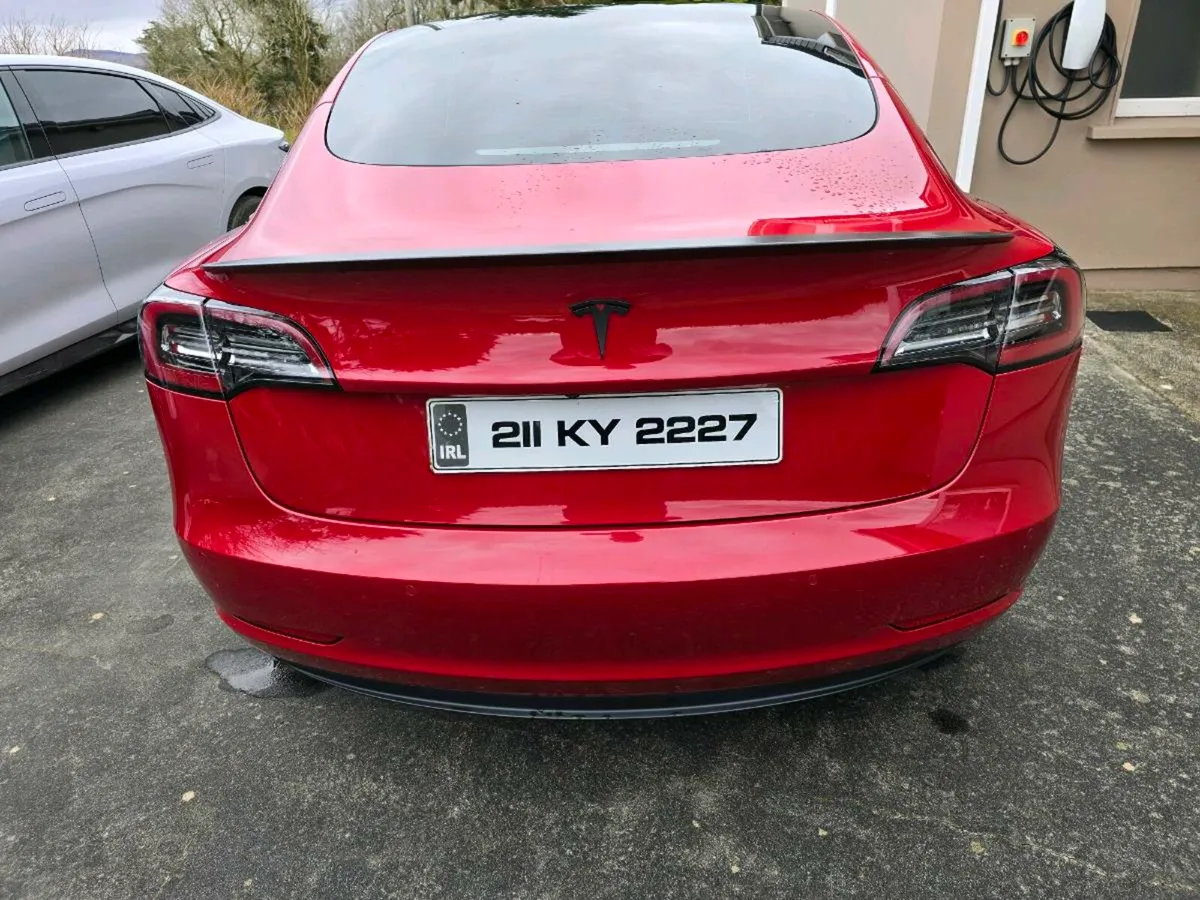 Tesla Model 3 Performance - Image 4