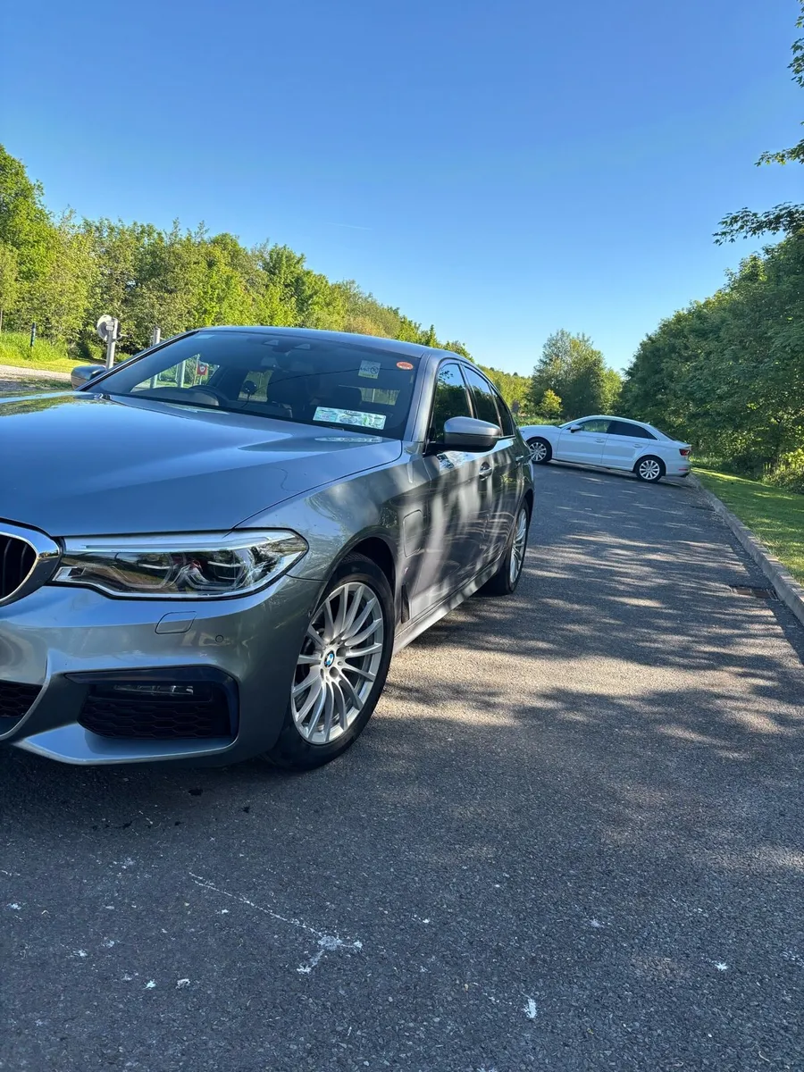 2018 BMW 530e m sport - Image 2