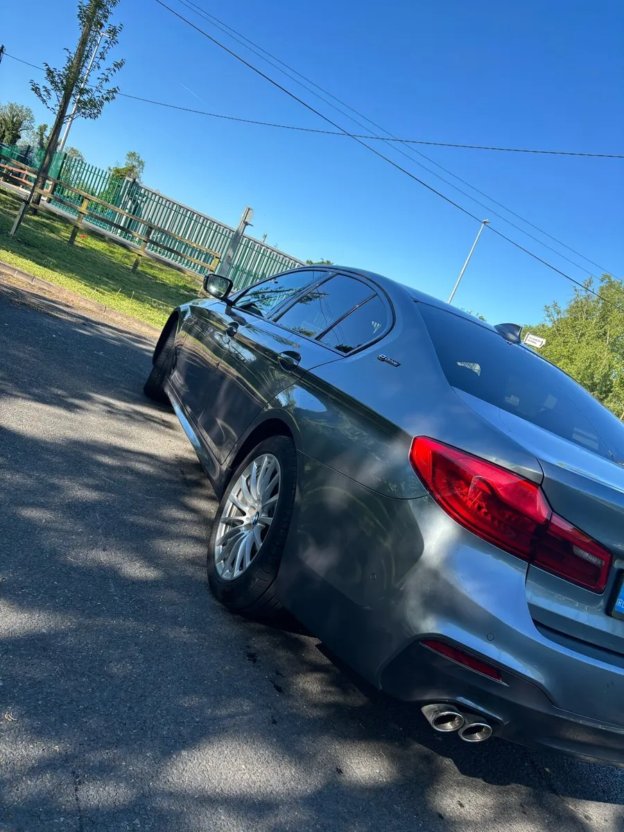2018 BMW 530e m sport - Image 3