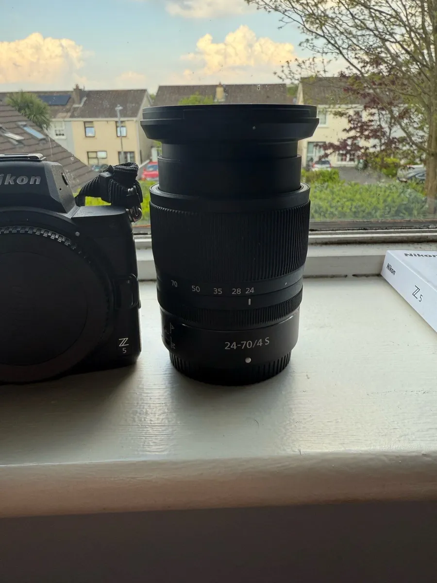 Nikon Z5 Mirrorless Camera witth Lens - Image 4