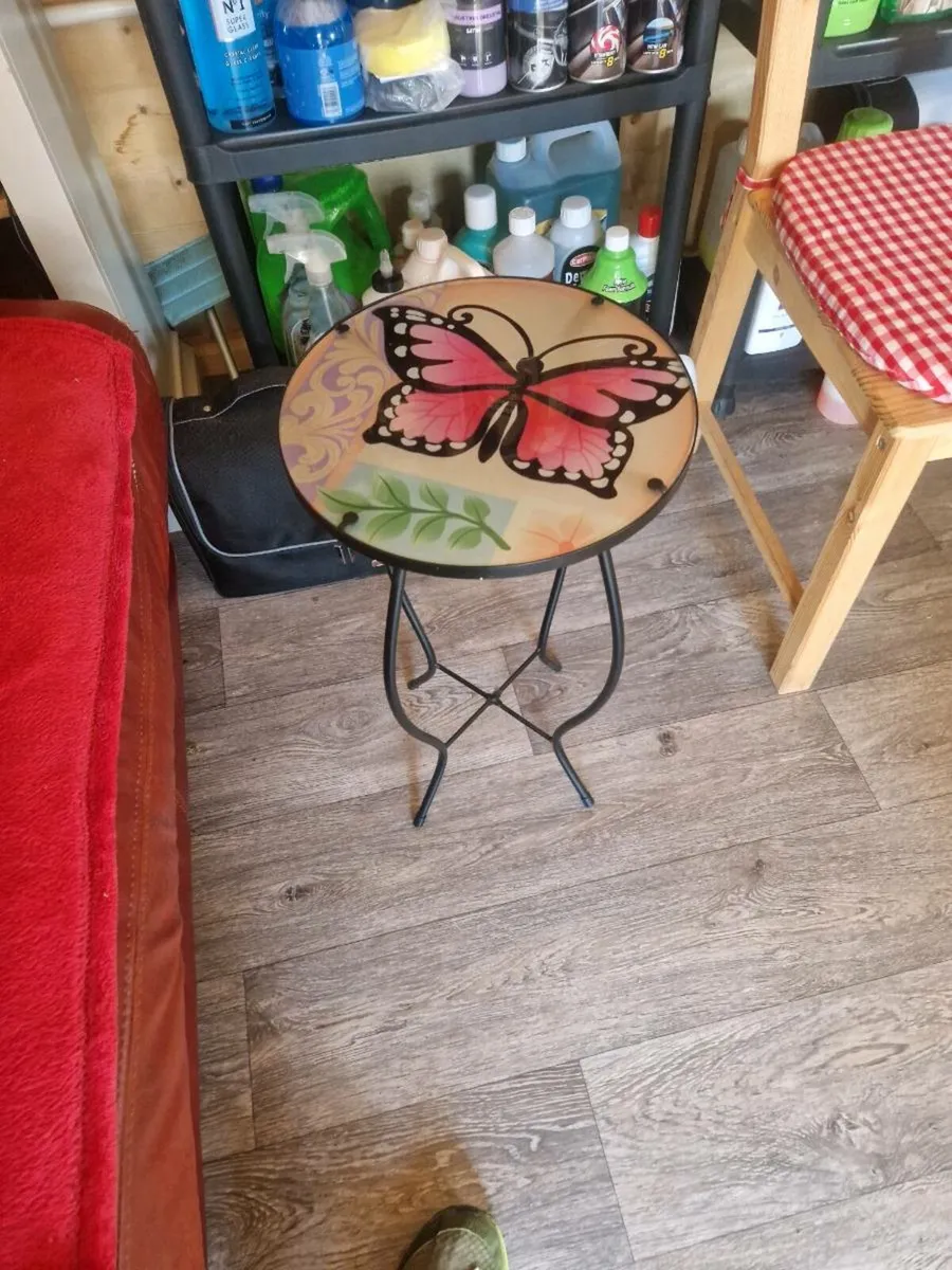 Small table - Image 1