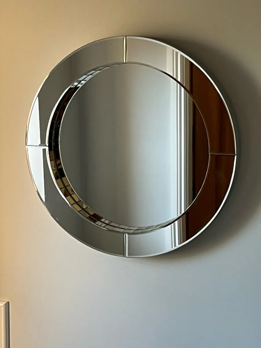 Wall mirror - Image 1