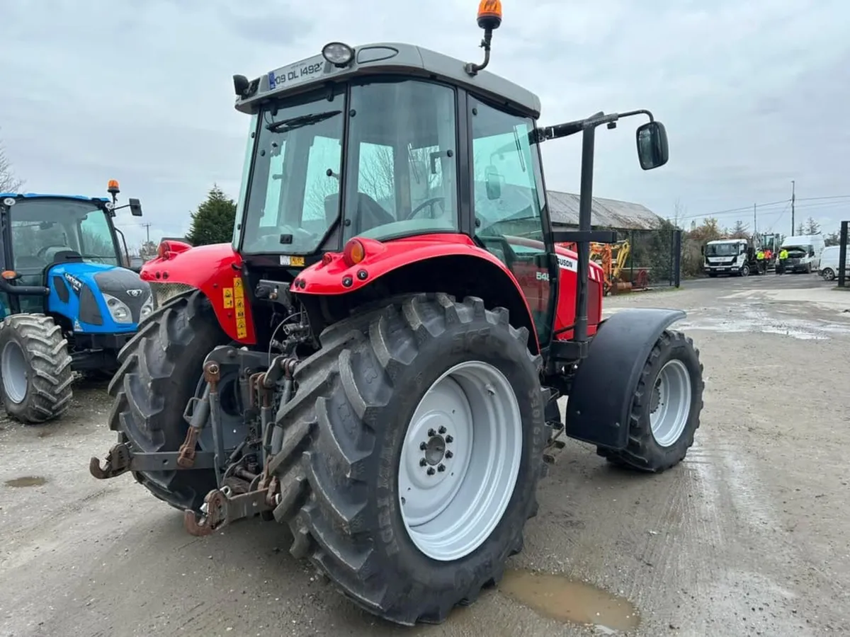 2009 Massey Ferguson 5455 - Image 4