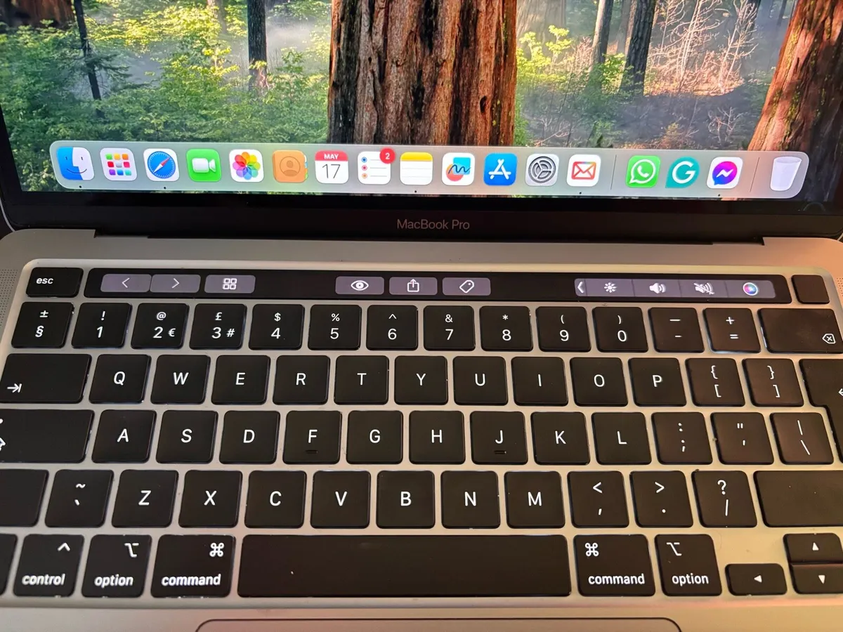 MacBook Pro 13-inch, 2020, Two Thunderbolt 3 ports - Image 4