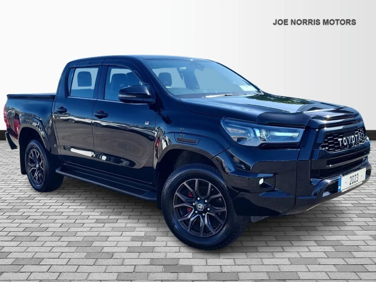 Toyota HiLux 2.4 Z GR Sport Invincible 4WD Double - Image 1