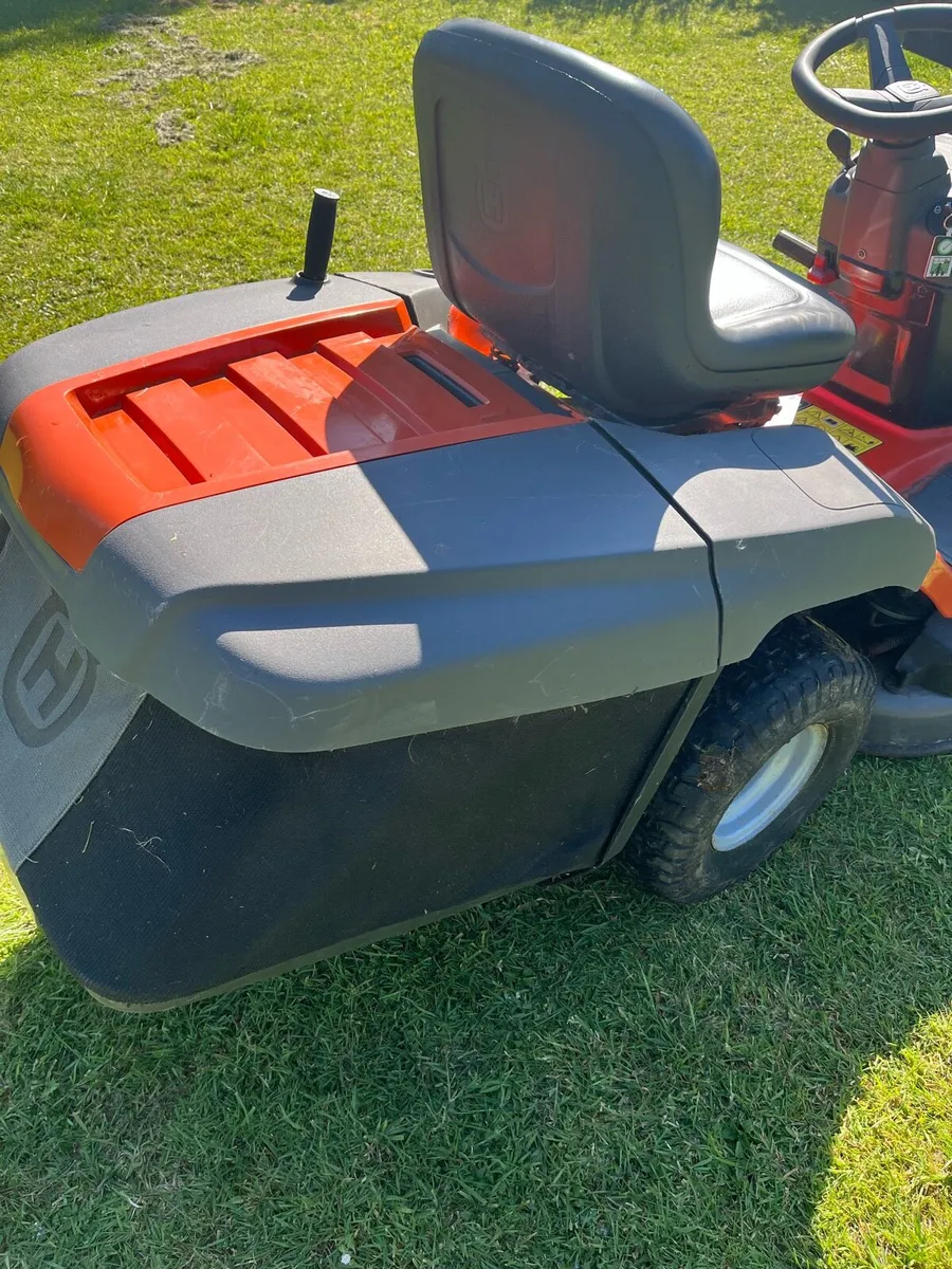 Ride on mower - Image 4