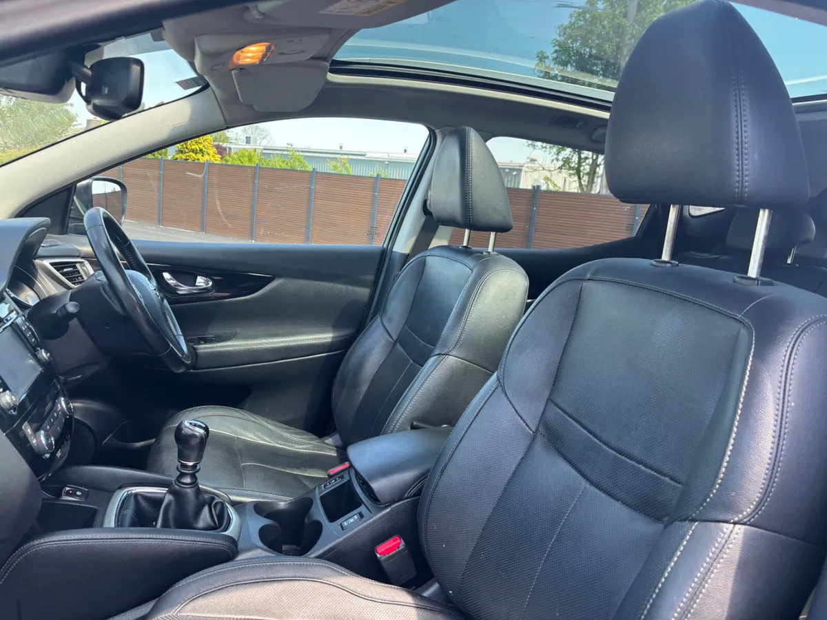 Nissan Qashqai 2017 SV Premium 4x4 92kms!! - Image 3