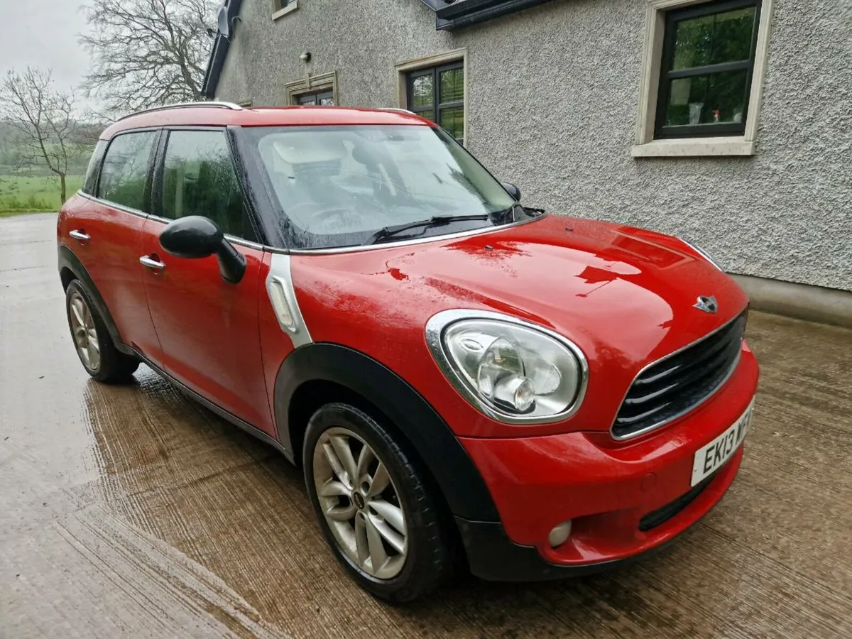 Mini Countryman - Image 1
