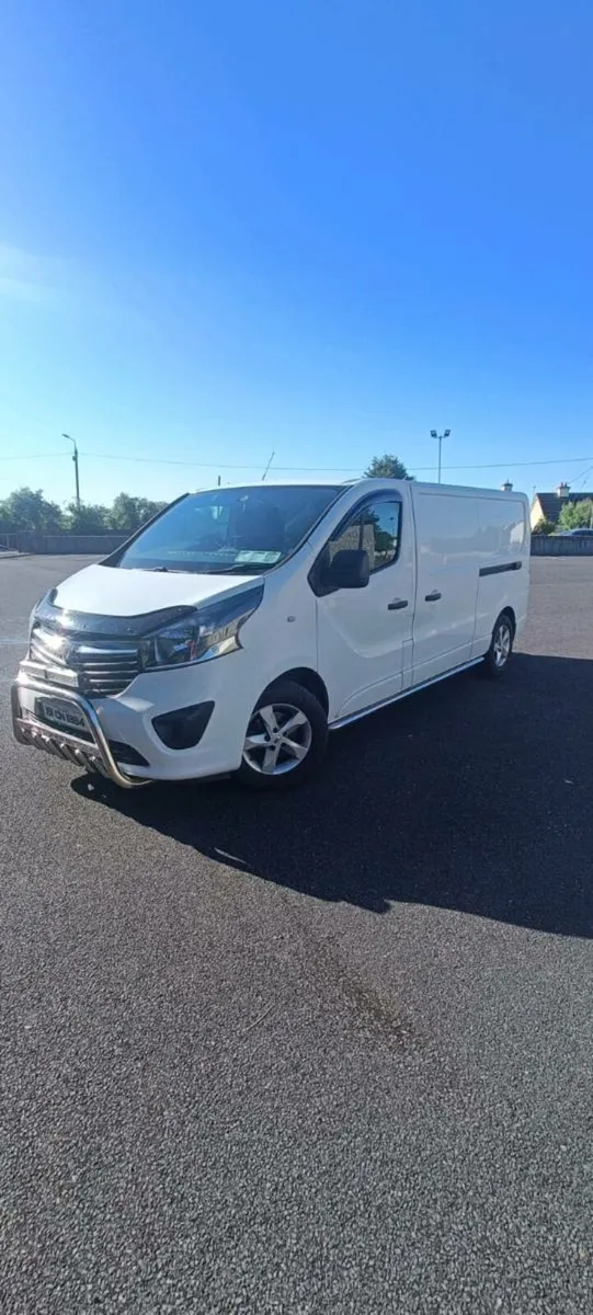2015 Vauxhall vivaro LWB - Image 1